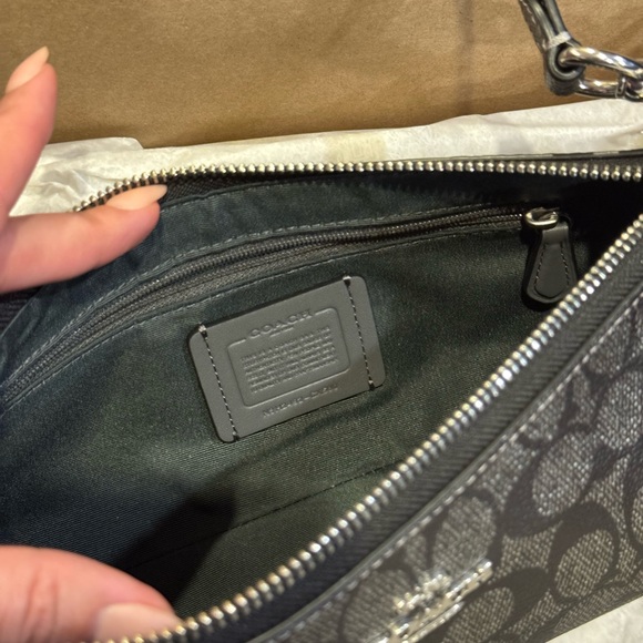 NEW Coach CX580 Metallic Signature Charlotte
Shoulder Bag Handbag Gunmetal Multi - Picture 3 of 6